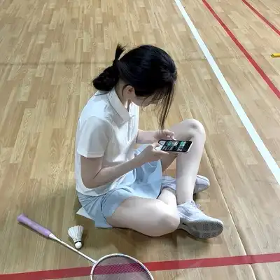 侯凡